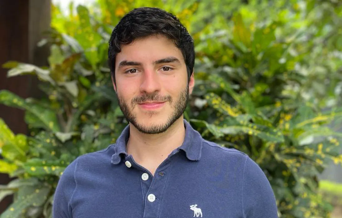 Daniel Noreña, estudiante de quinto semestre de economía Daniel Noreña, estudiante de quinto semestre de economía