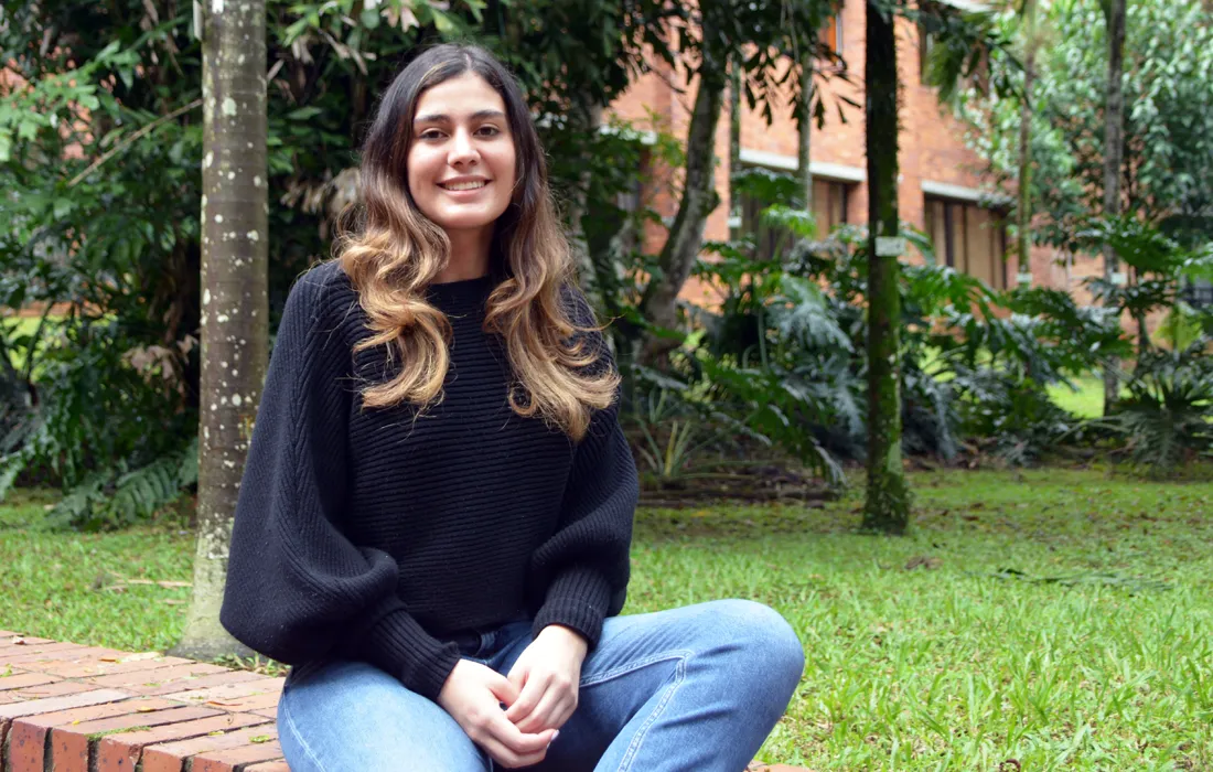 Michelle Rebellón, estudiante de Ingeniería Industrial participa en proyecto que busca crear un prototipo de purificador de aire portable Michelle Rebellón, estudiante de Ingeniería Industrial participa en proyecto que busca crear un prototipo de purificador de aire portable