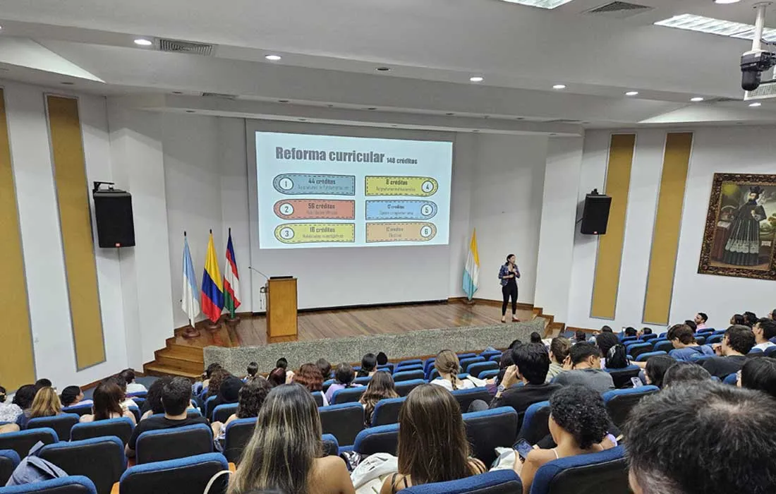 Programa de Psicología presentó su nuevo plan de estudios