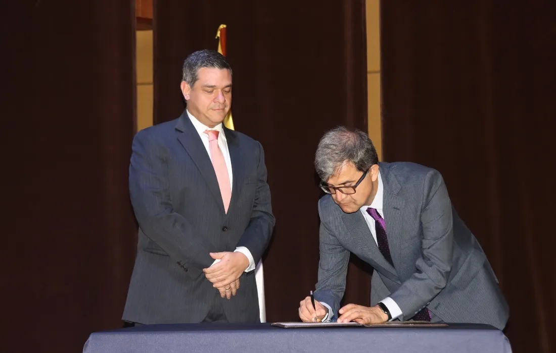 Posesión Vicerrector Administrativo Cesar Casas