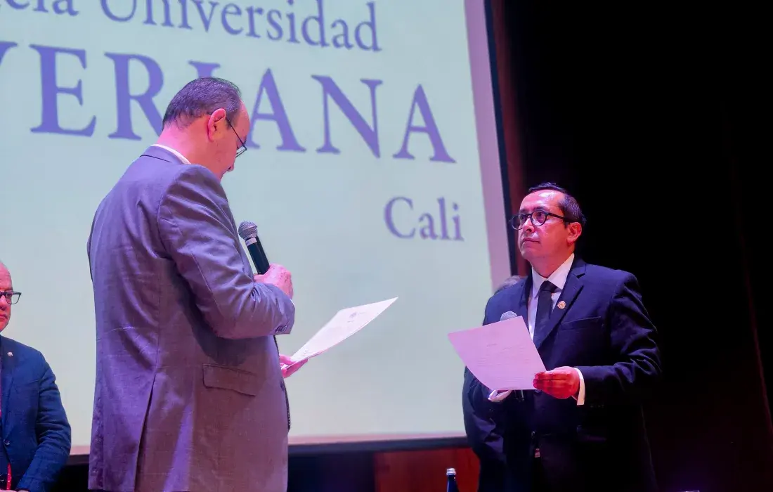 Camilo Rocha en su posesión como vicerrector académico javeriano