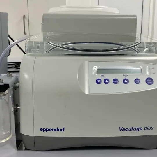 Concentrador de vacío Vacufuge Eppendorf