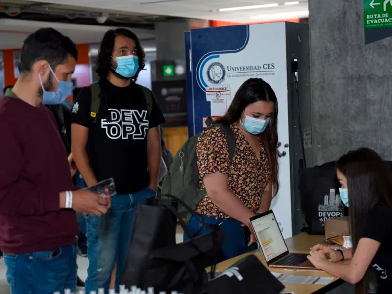 Posgrados en software de la Javerina Cali fueron patrocinadores del DevOpsDay Medellín 2021 Posgrados en software de la Javerina Cali fueron patrocinadores del DevOpsDay Medellín 2021