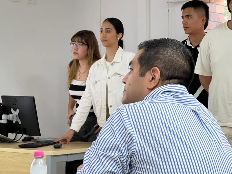 Estudiantes de Mercadeo presentaron propuestas innovadoras a empresarios de la ciudad