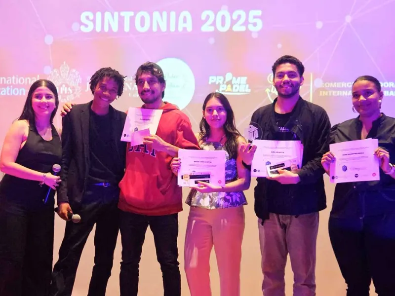 Una semana para contar(se): así se vivieron los Premios Magis Sintonía de Comunicación 2025 Una semana para contar(se): así se vivieron los Premios Magis Sintonía de Comunicación 2025